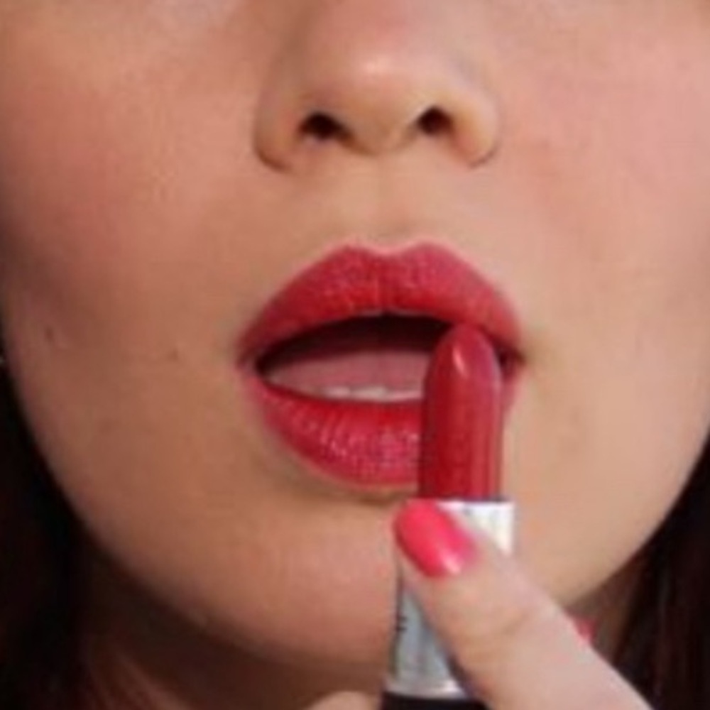 M.A.C COSMETICS Lustre Lipstick In Lady Bug(Red) - Picture 14 of 14